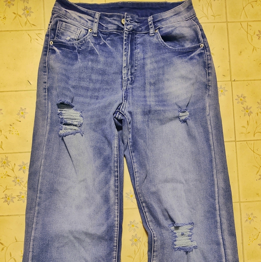 🌼Women stretchy jeans size Small